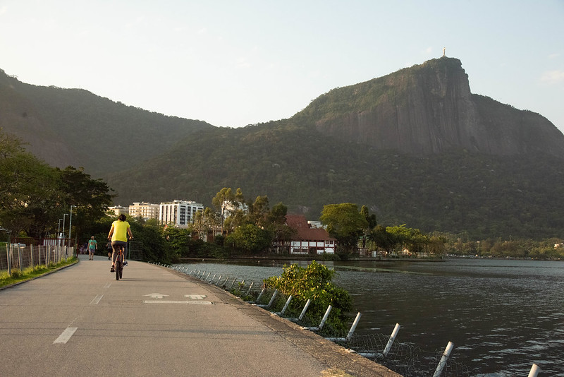 Piste cyclable sur la Lagoa Rodrigo de Freitas
